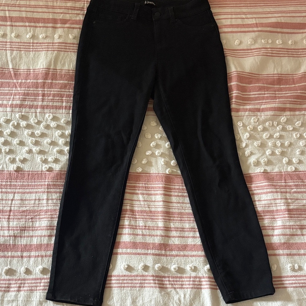 Black Skinny Jeans Size 4 d. jeans